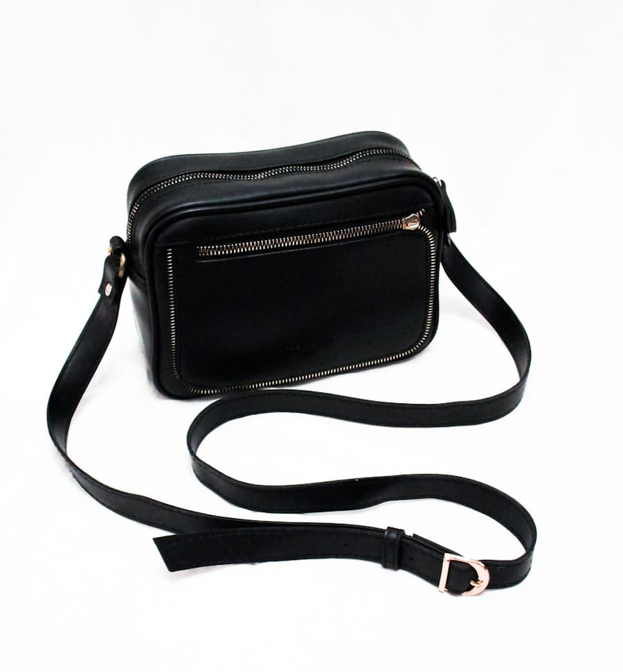 UrbanShift Crossbody Sling Bag